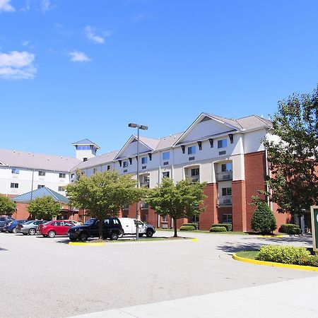 Crestwood Suites Of Newport News Ngoại thất bức ảnh