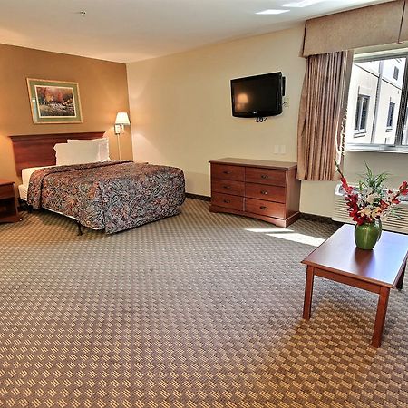 Crestwood Suites Of Newport News Ngoại thất bức ảnh