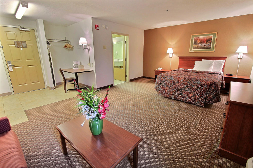 Crestwood Suites Of Newport News Ngoại thất bức ảnh